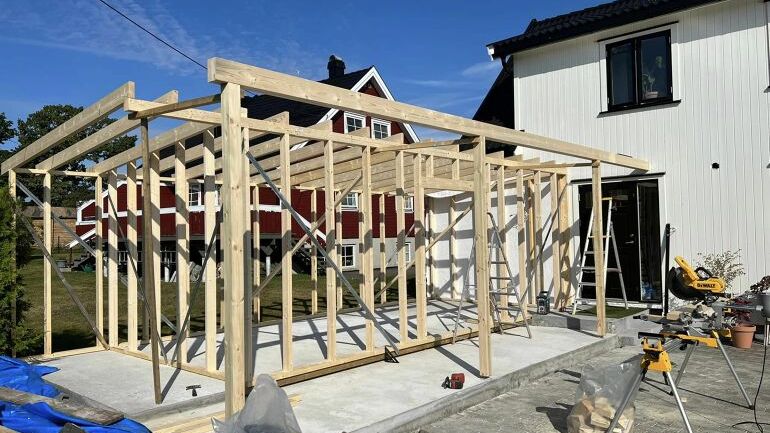 Tilbygg under konstruksjon